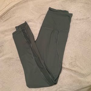 VS Sport army green leggings with mesh